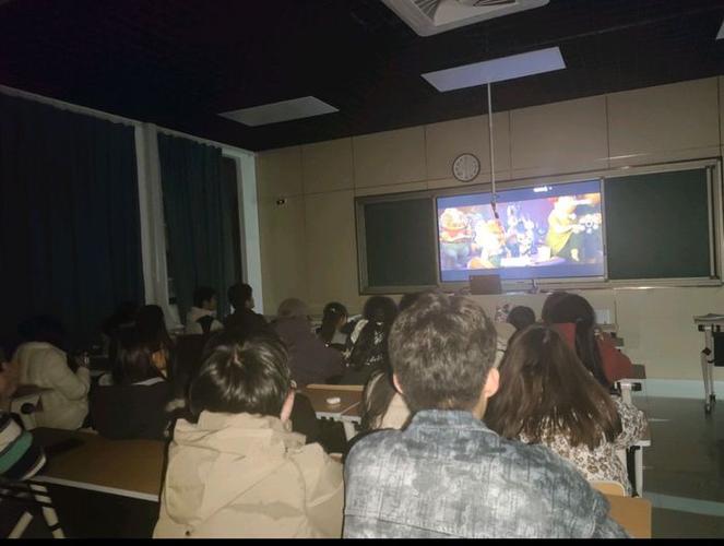 《影视解说特训班》